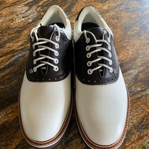 Mens golf shoes NEW